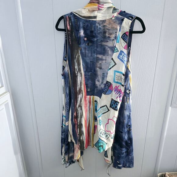 Feratelli Sleeveless Drape Vest Size Small – Patchwork Print, Boho Artsy - Picture 2 of 5